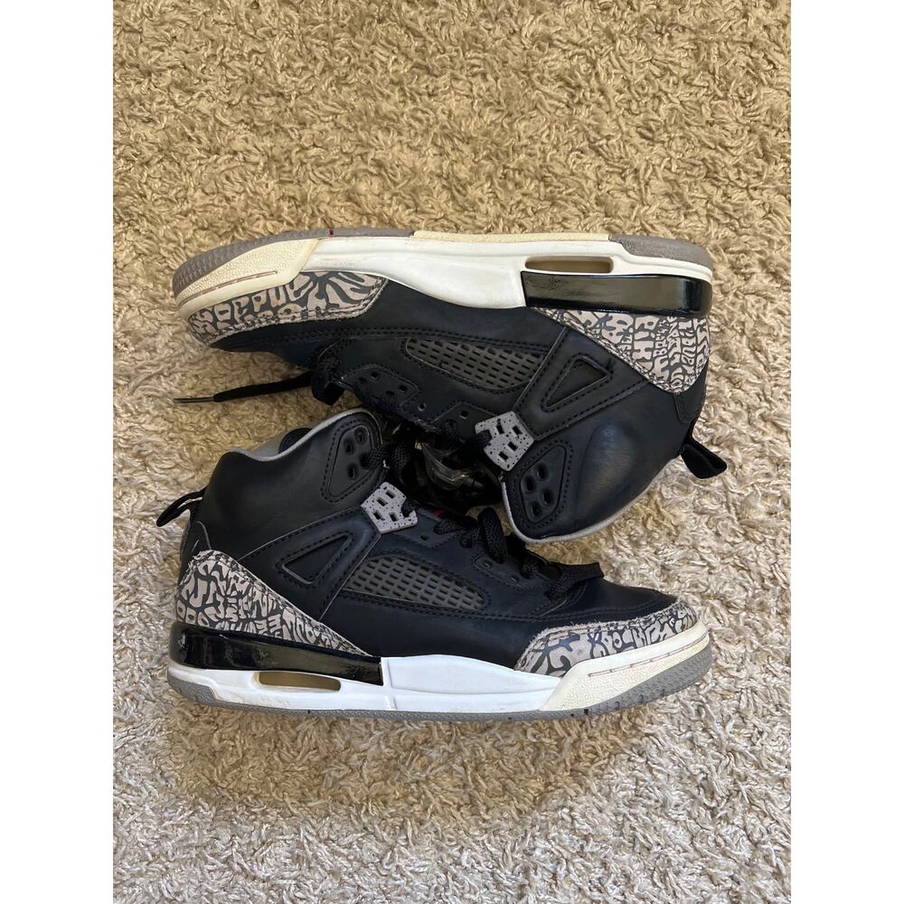 Air Jordan Spizike Black Cement Size 4.5 Youth